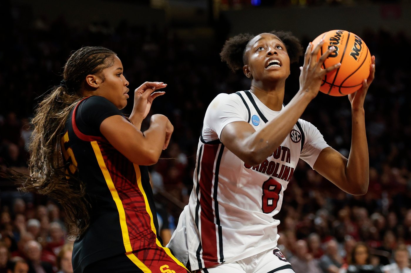 Edwards, Okot power top-seed South Carolina into Sweet 16 with 101-61 victory over USC | iNFOnews.ca