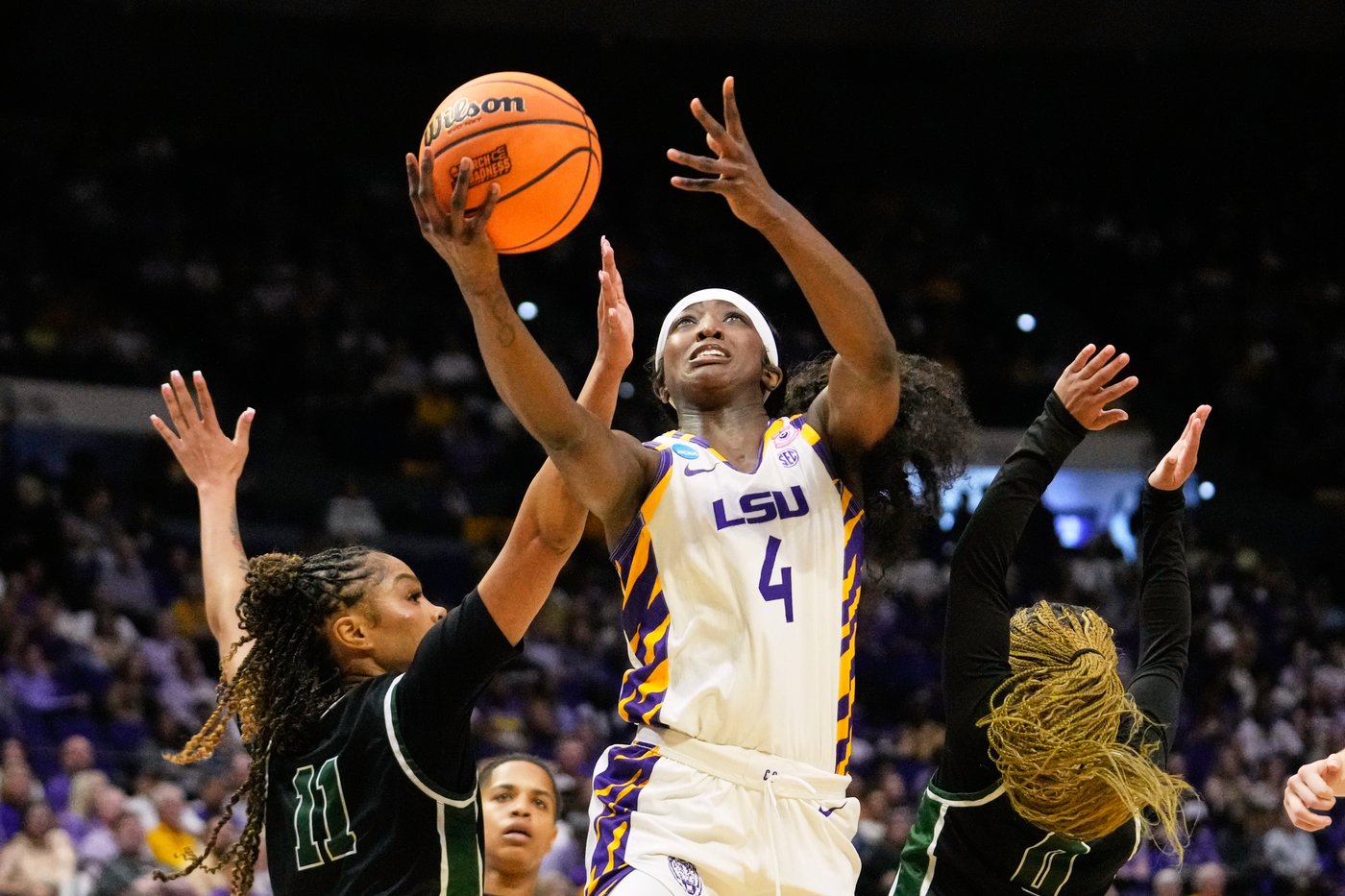 Johnson and Williams pace LSU past Jacksonville 116-58 in opening round of March Madness | iNFOnews.ca
