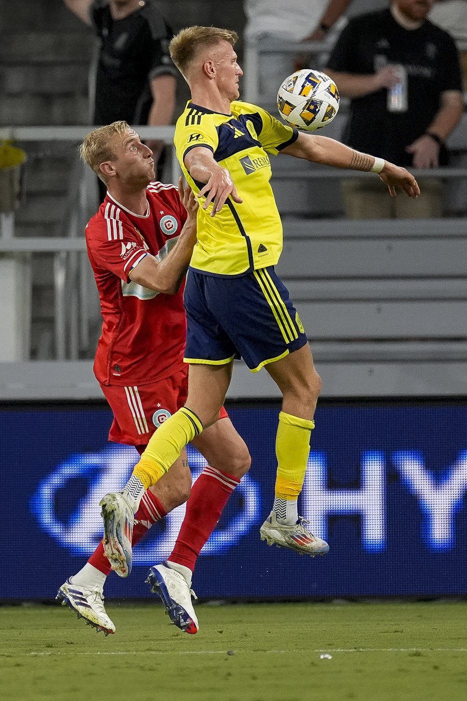 Sam Surridge scores to help Nashville beat Fire 1-0 | iNFOnews.ca