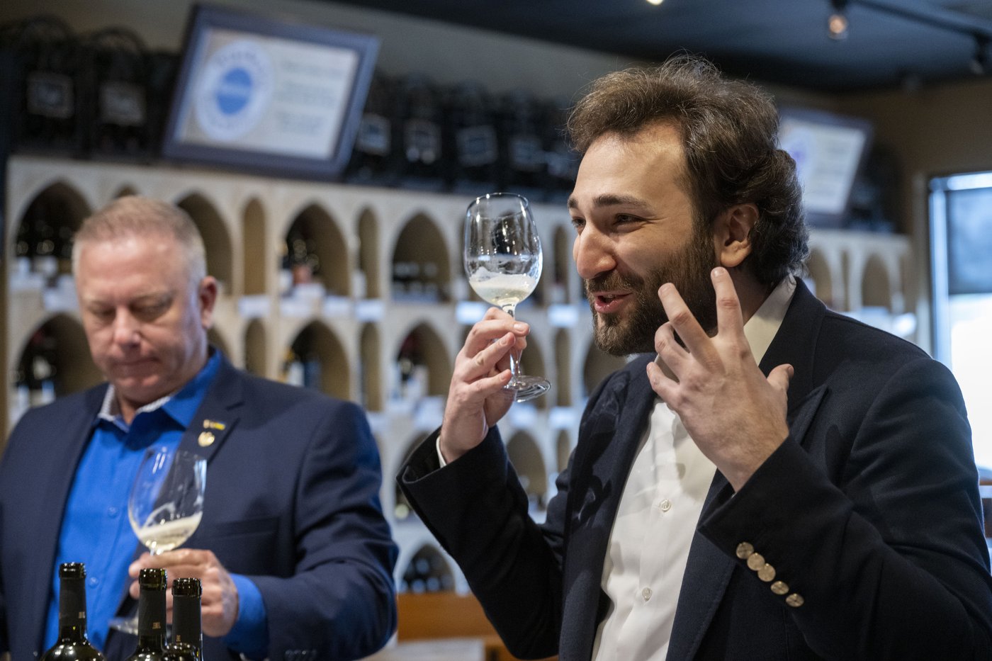 Ukrainian winemaker and US veterans team up to show the best of Ukraine, a glass at a time | iNFOnews.ca