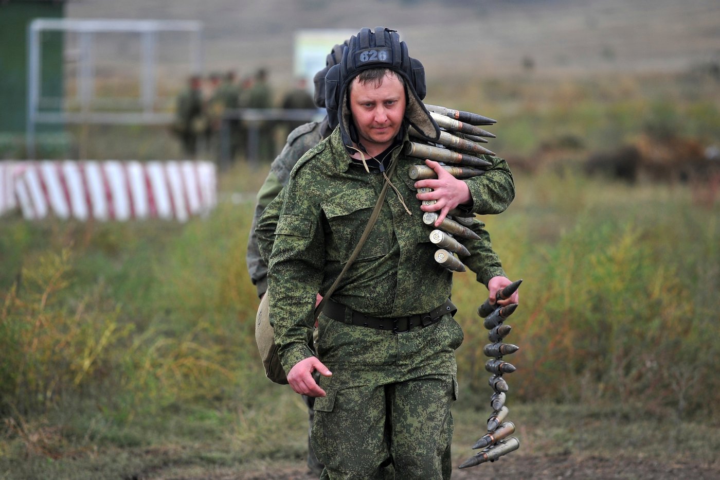 Russia offers cash bonuses, frees prisoners and lures foreigners to replenish its troops in Ukraine | iNFOnews.ca Russia offers cash bonuses, frees prisoners and lures foreigners to replenish its troops in Ukraine | iNFOnews.ca