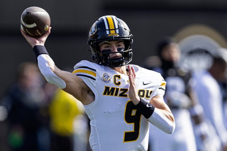Virginia coach Tony Elliott names Beau Pribula starting QB entering the 2026 season | iNFOnews.ca