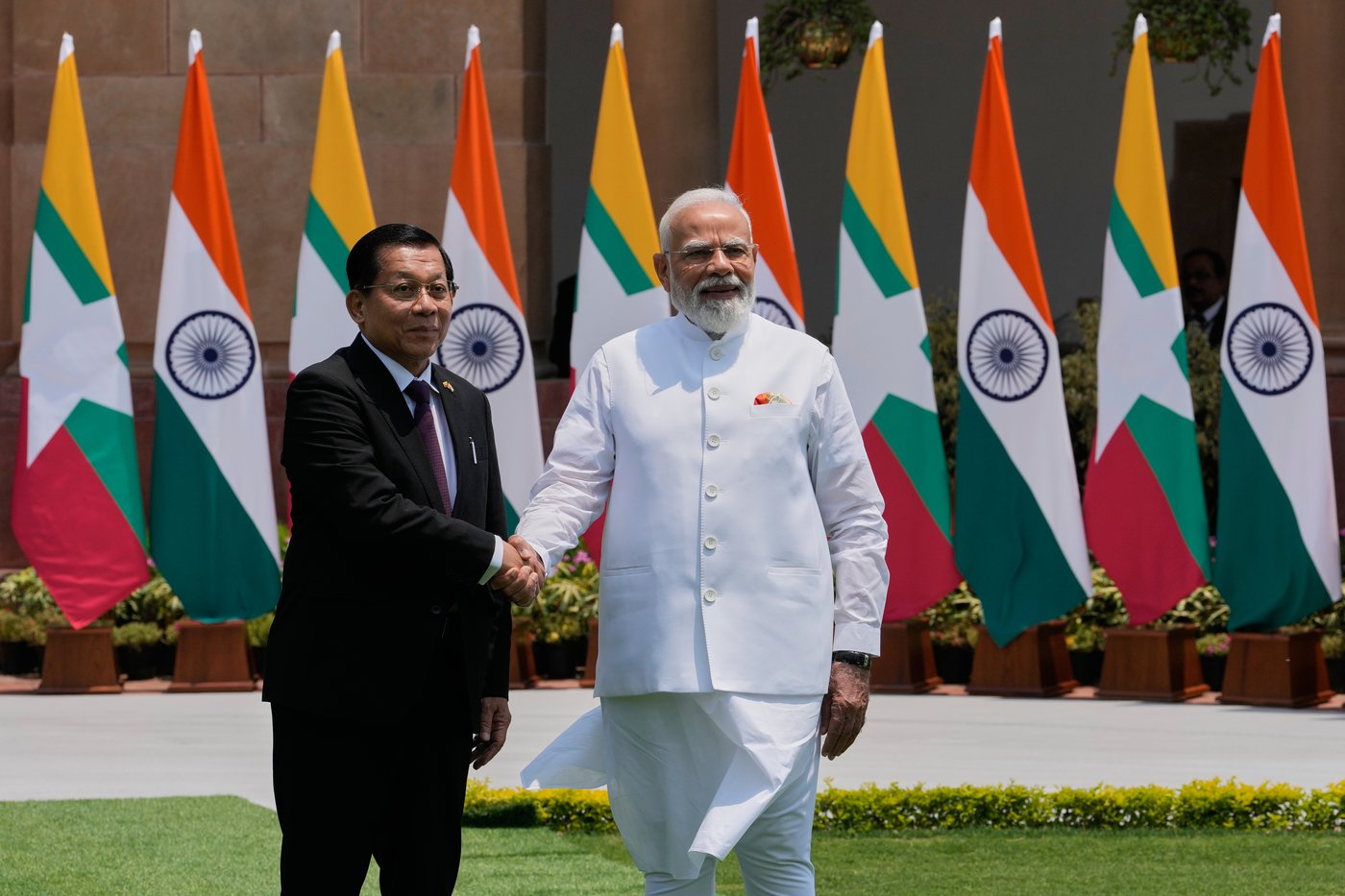 Modi meets Myanmar's military-backed president as India says engagement will continue | iNFOnews.ca Modi meets Myanmar's military-backed president as India says engagement will continue | iNFOnews.ca