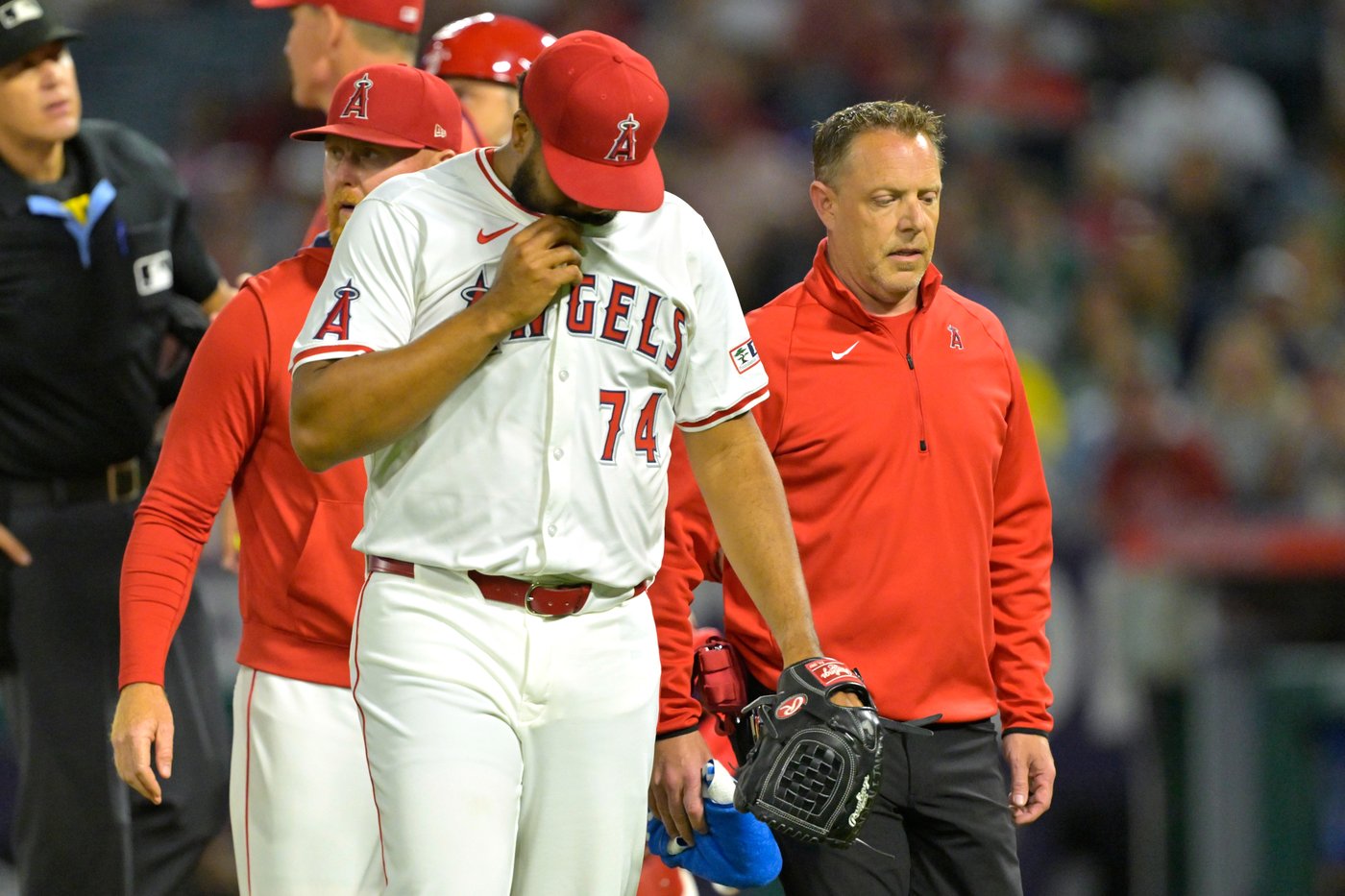 Angels score 4 runs in 8th inning for 9-5 win over Red Sox | iNFOnews.ca Angels score 4 runs in 8th inning for 9-5 win over Red Sox | iNFOnews.ca