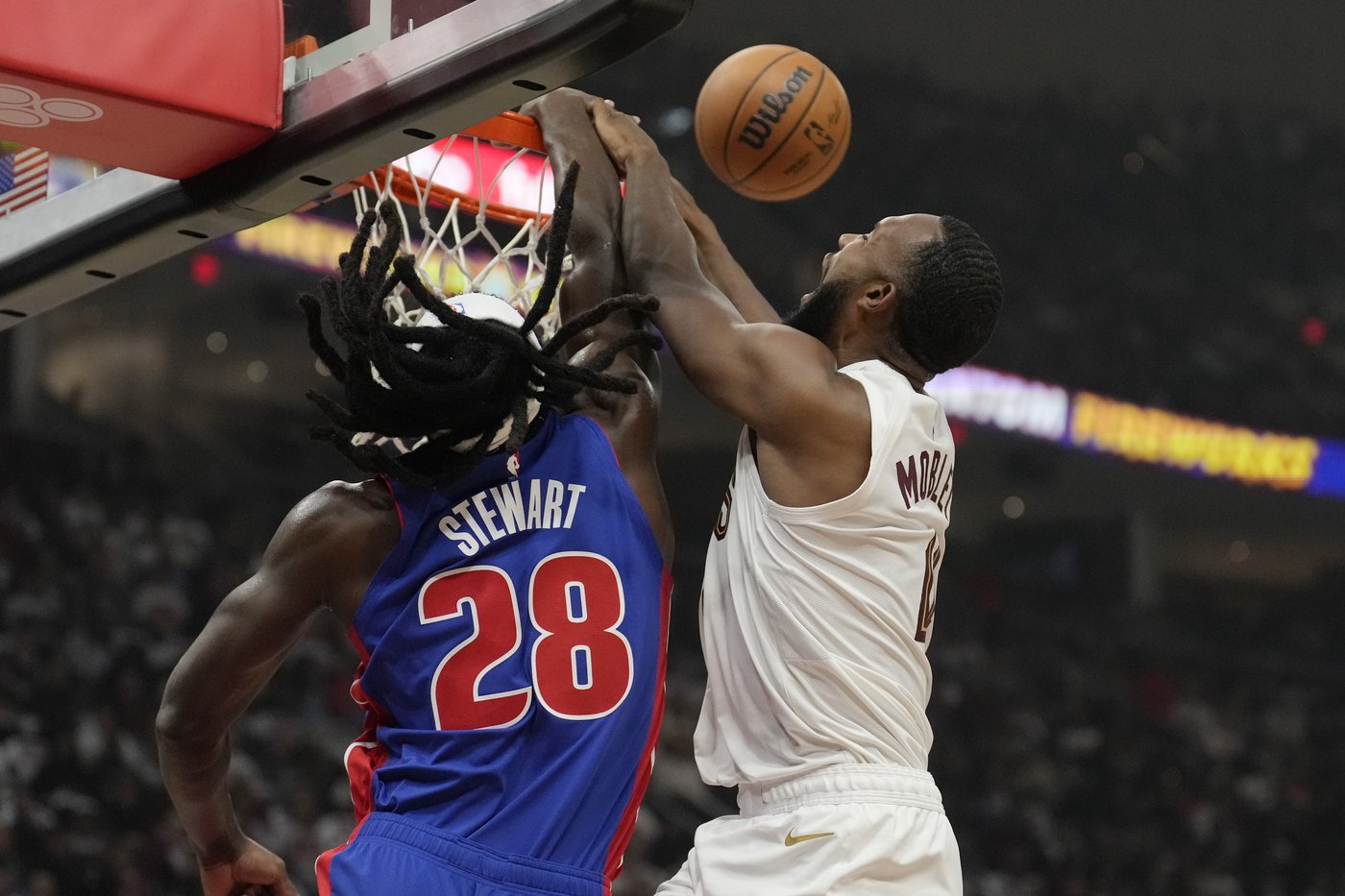 Mitchell, Wade help Cavaliers beat Pistons 113-101 in Bickerstaff's return to Cleveland | iNFOnews.ca