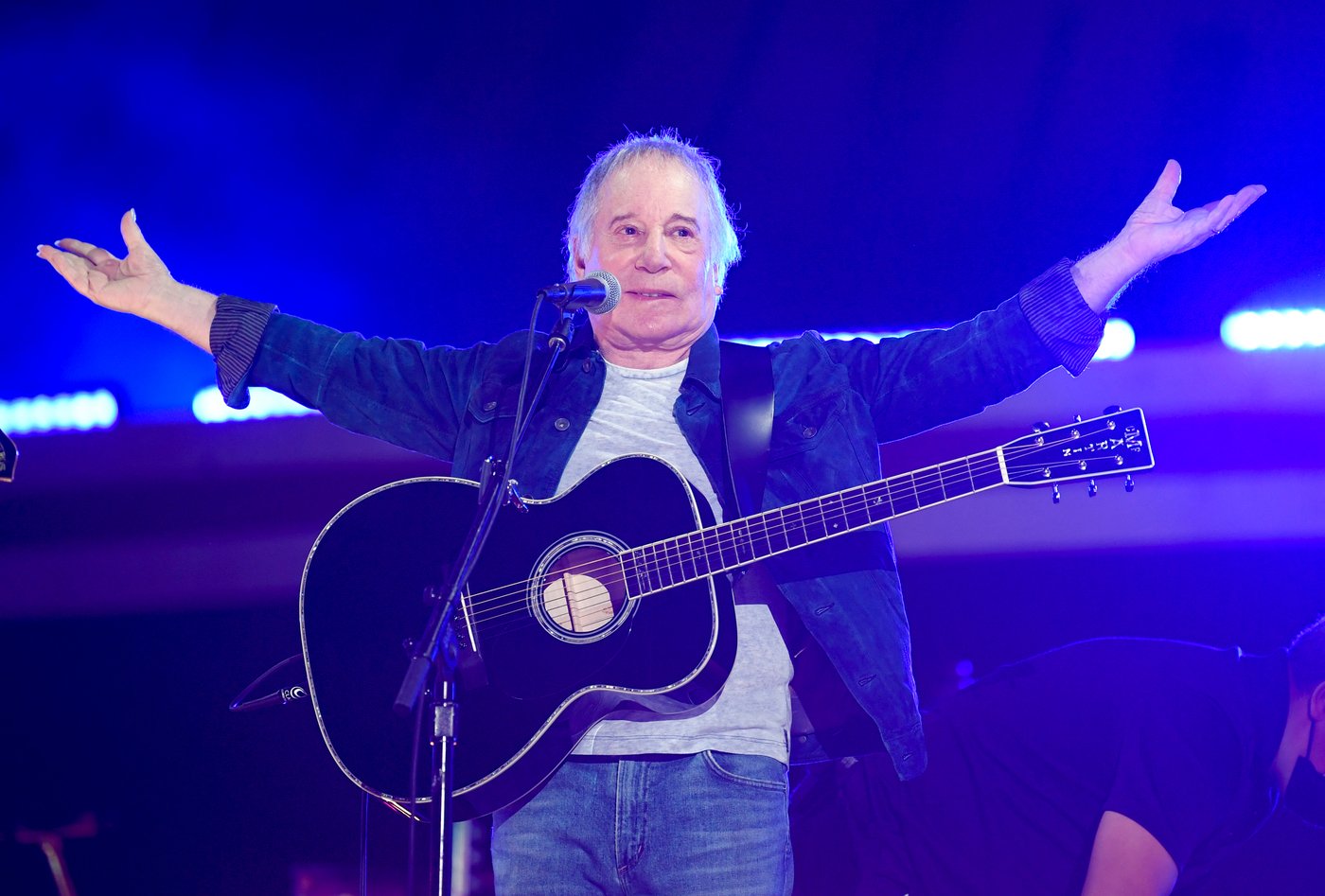 How Love Rocks became a NYC tradition and a major God's Love We Deliver fundraiser in 10 years | iNFOnews.ca