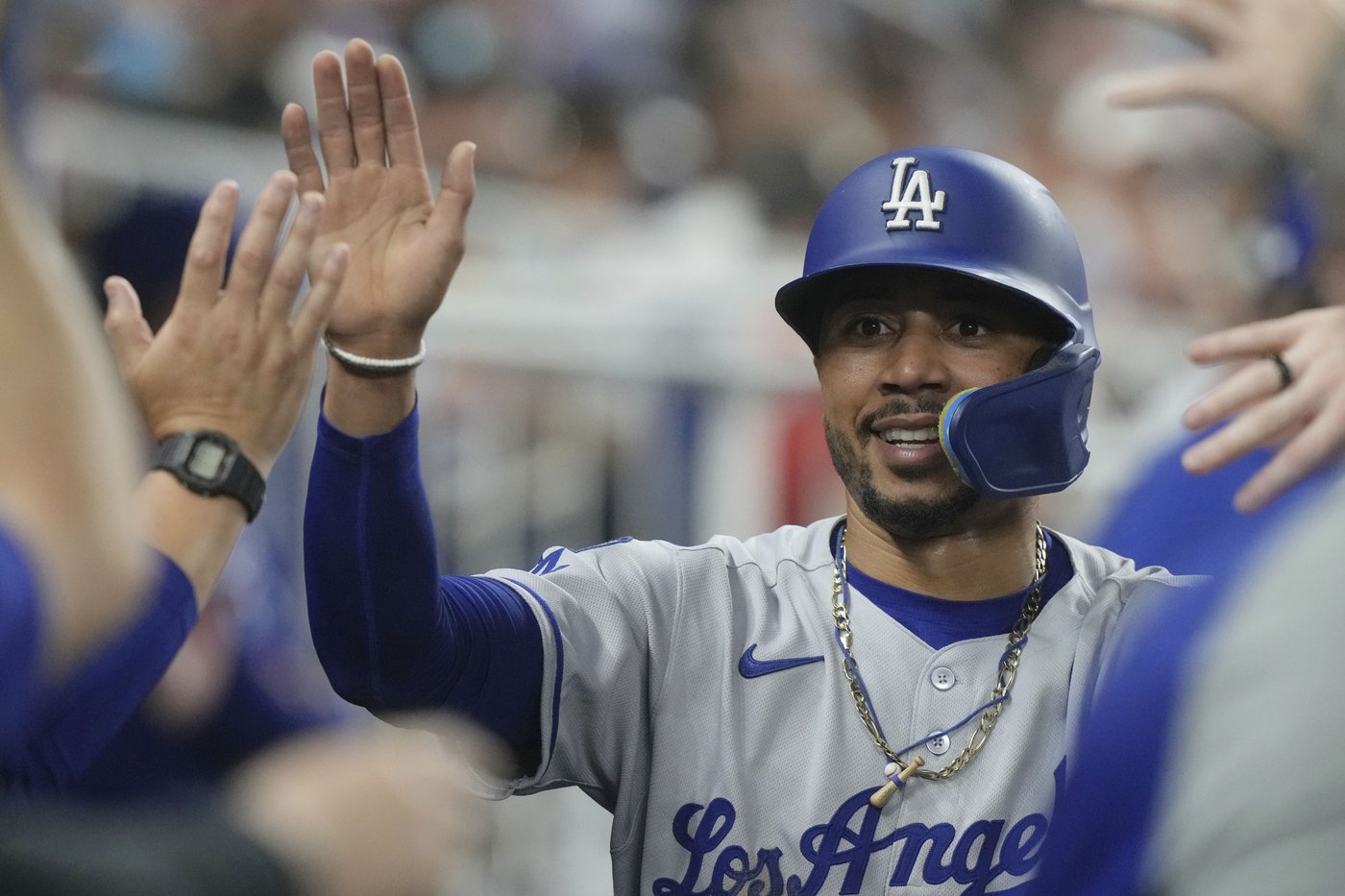 Chris Taylor released by Dodgers, who owe him $13.4 million | iNFOnews.ca Chris Taylor released by Dodgers, who owe him $13.4 million | iNFOnews.ca