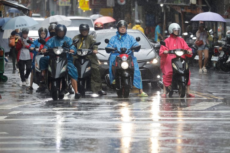 Taiwan shuts schools and grounds flights as Typhoon Champi brushes by | iNFOnews.ca
