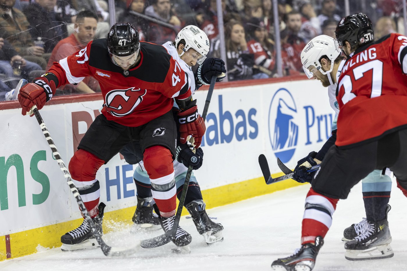 Meier scores tiebreaking goal early in 3rd period as Devils beat Kraken 3-2 | iNFOnews.ca