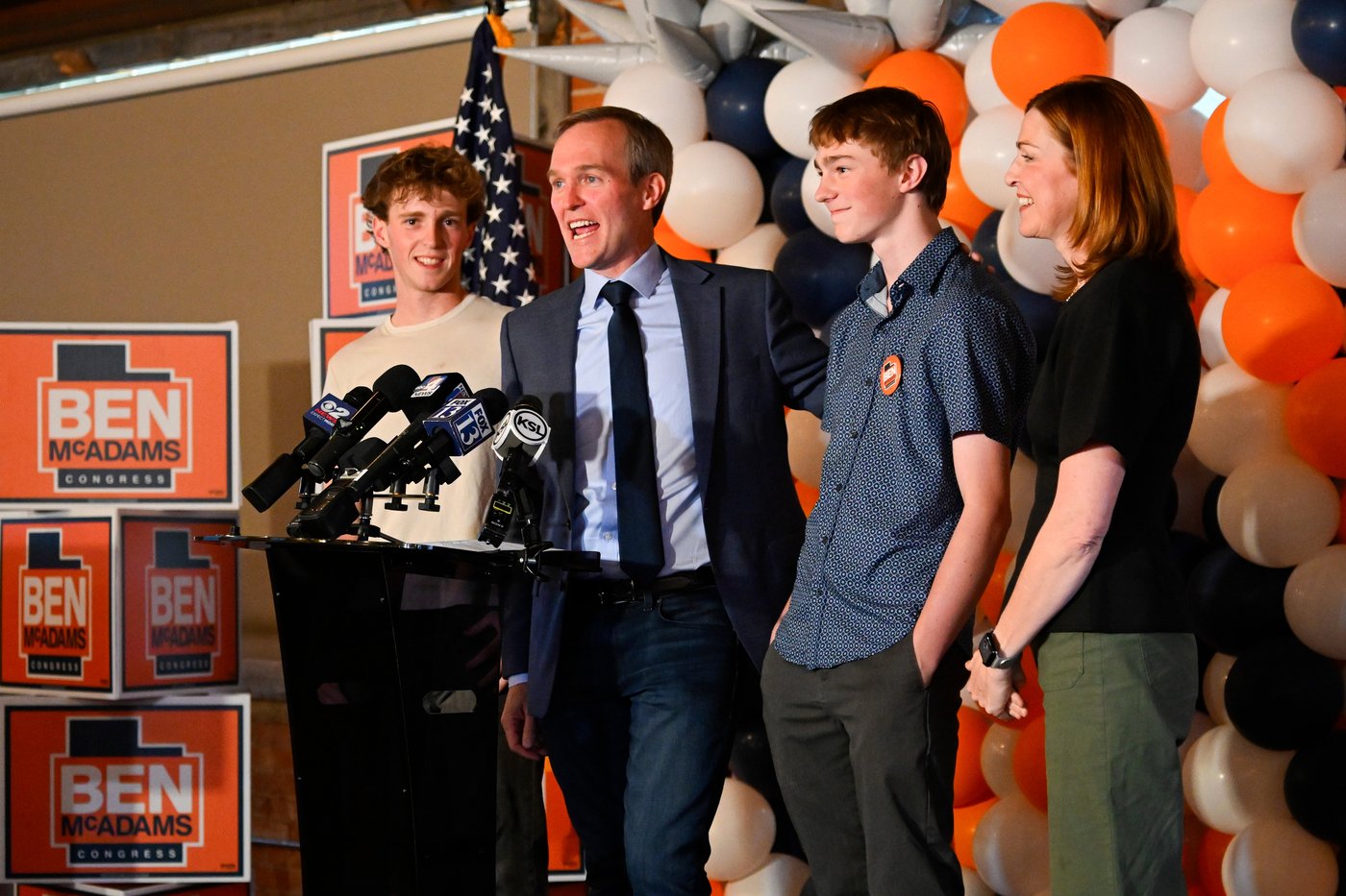 New York leads four-state primary elections, in photos | iNFOnews.ca