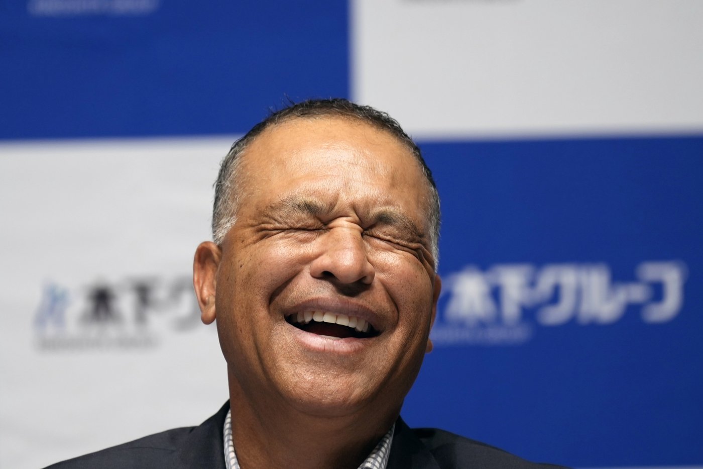 Does Shohei Ohtani still owe his manager Dave Roberts a new Porsche? | iNFOnews.ca