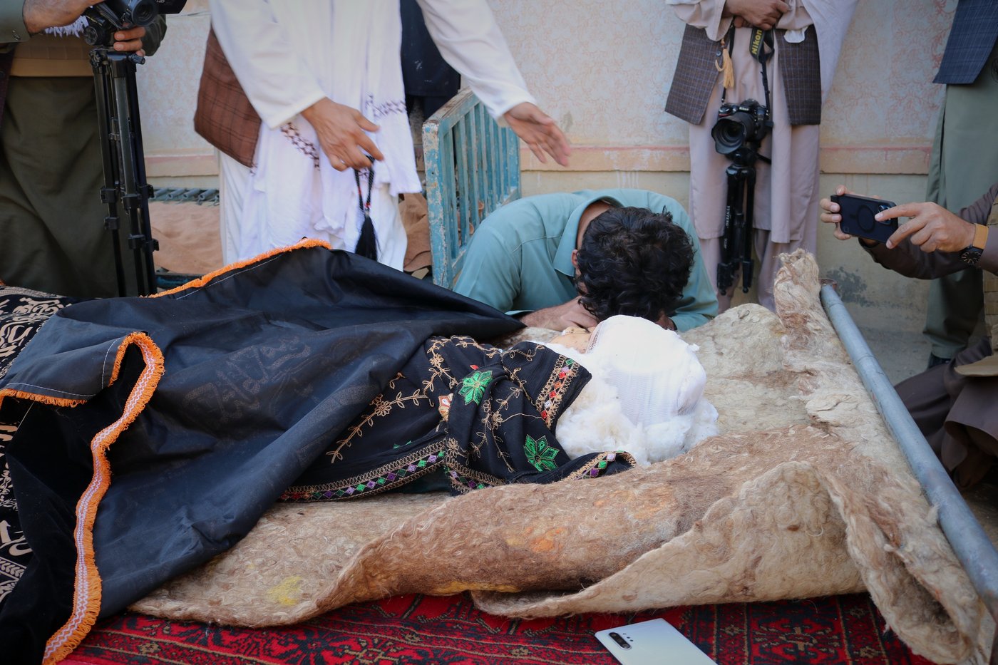 Pakistan says it hit militant hideouts in Afghanistan’s Kandahar as fighting shows no letup | iNFOnews.ca Pakistan says it hit militant hideouts in Afghanistan’s Kandahar as fighting shows no letup | iNFOnews.ca