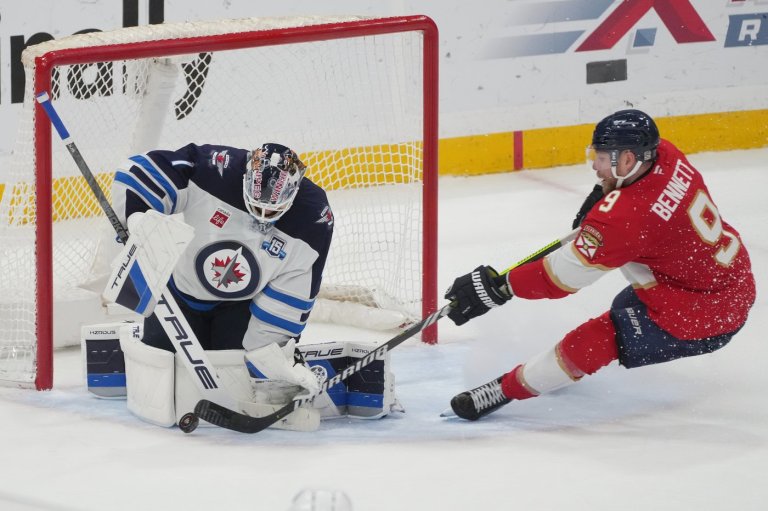 Bennett replaces injured Cirelli on Canadian men's Olympic hockey team | iNFOnews.ca