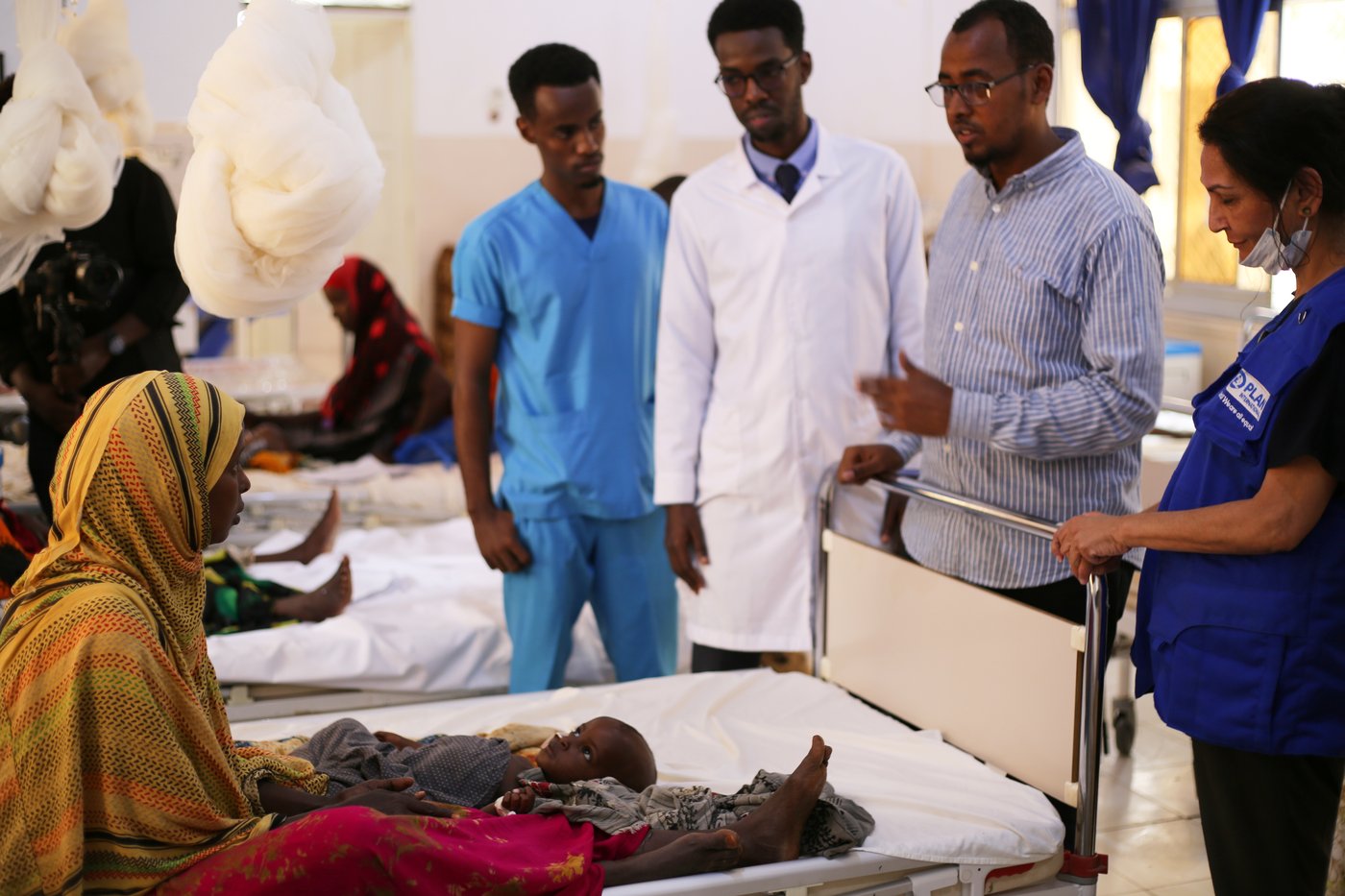 Thousands flee yearslong drought in Somalia as hunger deepens and aid shrinks | iNFOnews.ca