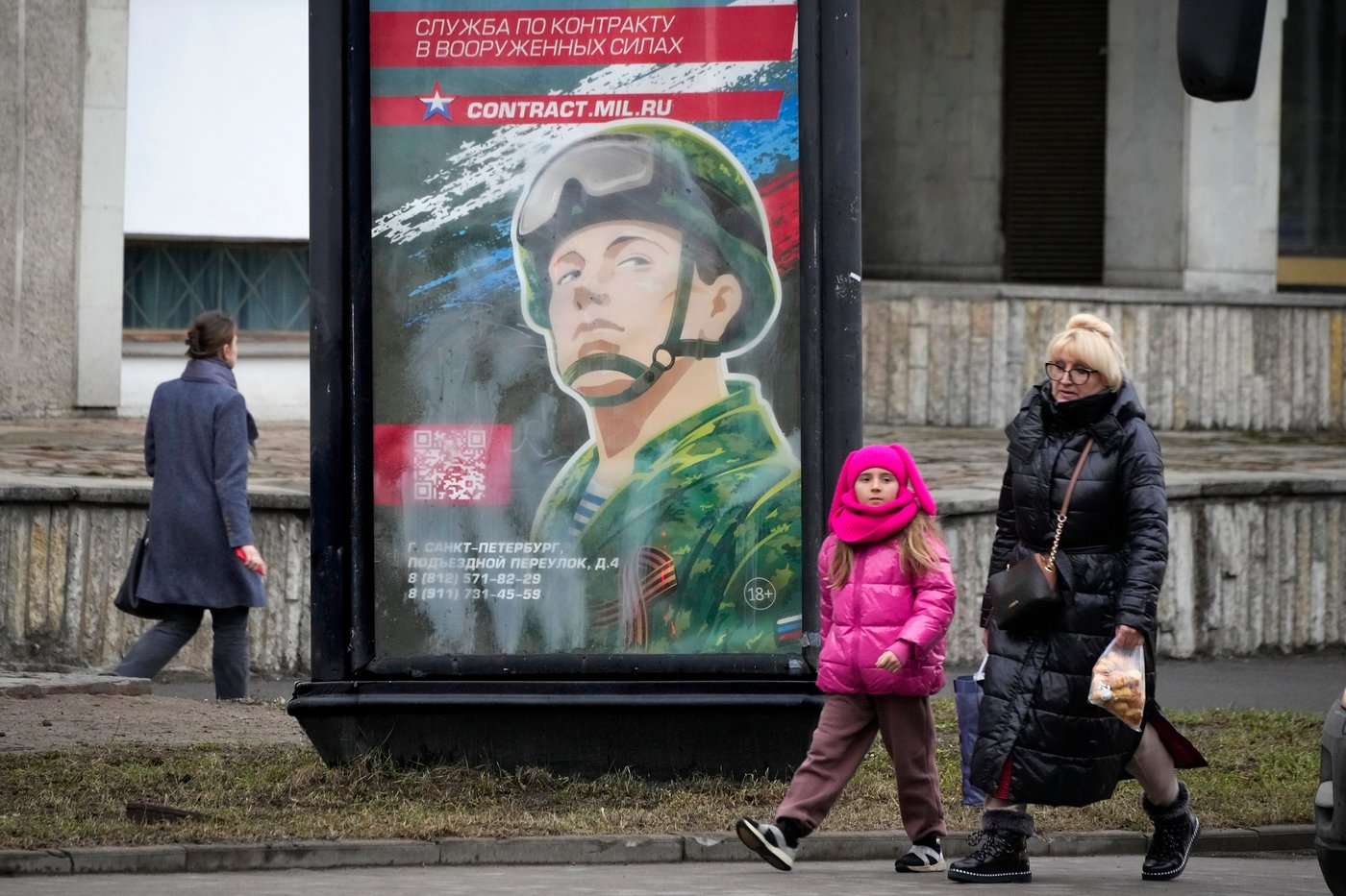 Russia offers cash bonuses, frees prisoners and lures foreigners to replenish its troops in Ukraine | iNFOnews.ca Russia offers cash bonuses, frees prisoners and lures foreigners to replenish its troops in Ukraine | iNFOnews.ca