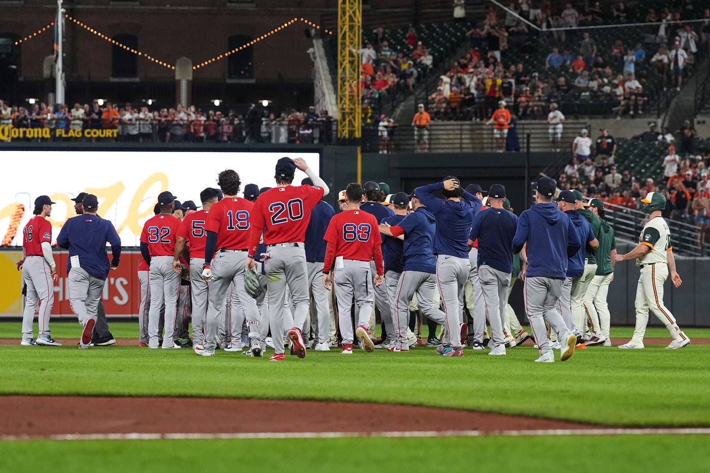 Benches clear between O's and Red Sox after double play | iNFOnews.ca