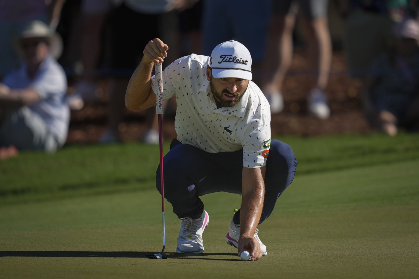 Rory McIlroy tied for lead in Dubai, hot-headed Tyrell Hatton fades | iNFOnews.ca