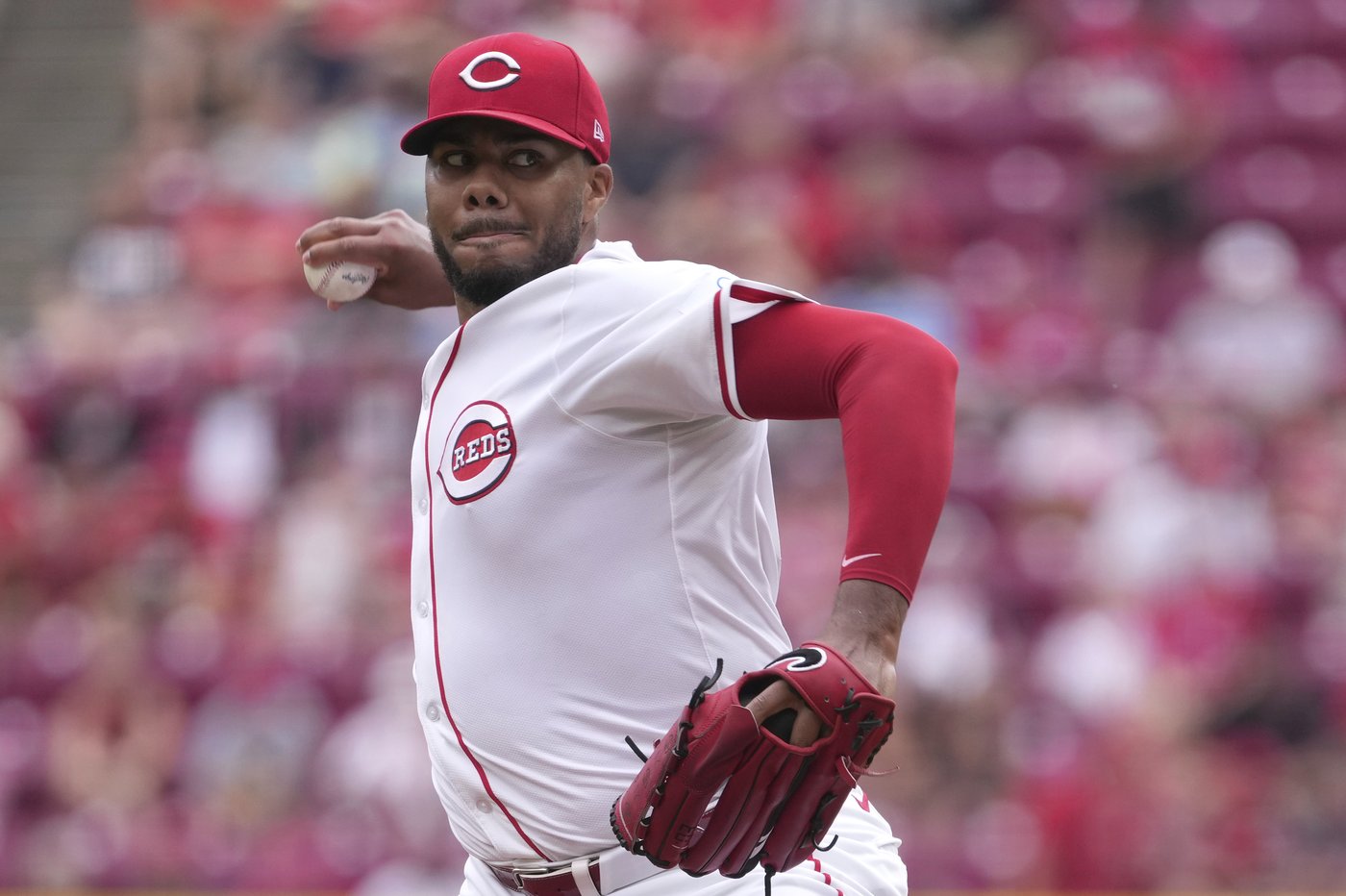 Paul Skenes strikes out 9 and pitches 2-hit ball through 5 innings as Pirates stop Reds 2-0 | iNFOnews.ca