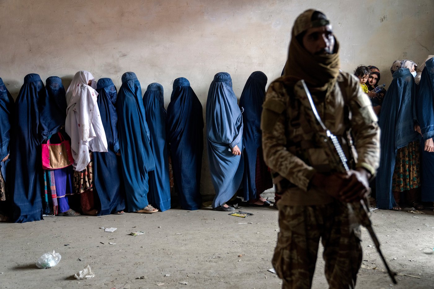 MSF says one of its staff was among women detained in Afghanistan for violating dress code rules | iNFOnews.ca MSF says one of its staff was among women detained in Afghanistan for violating dress code rules | iNFOnews.ca