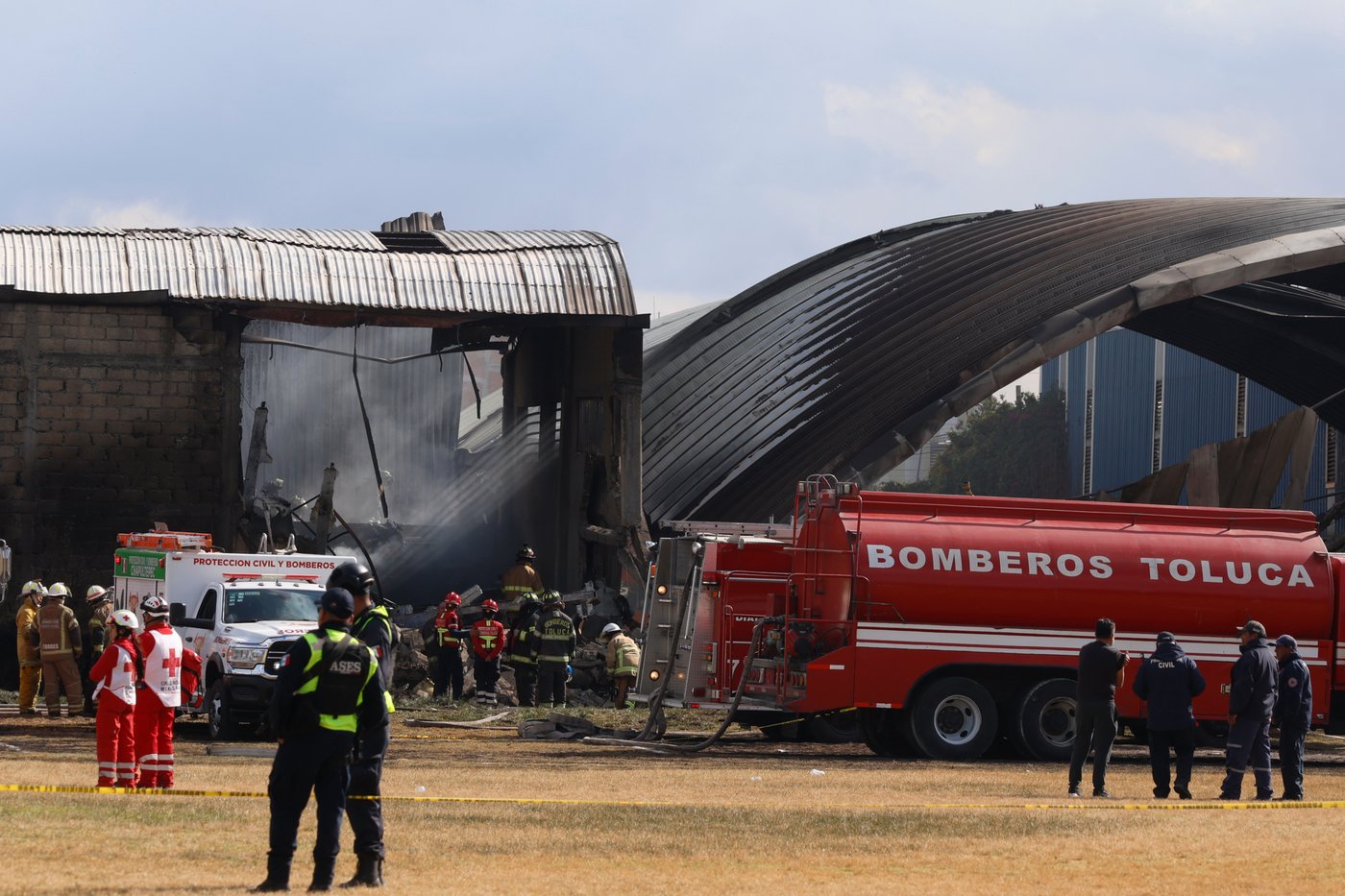 Small plane crashes in central Mexico, killing at least 7 people, official says | iNFOnews.ca Small plane crashes in central Mexico, killing at least 7 people, official says | iNFOnews.ca