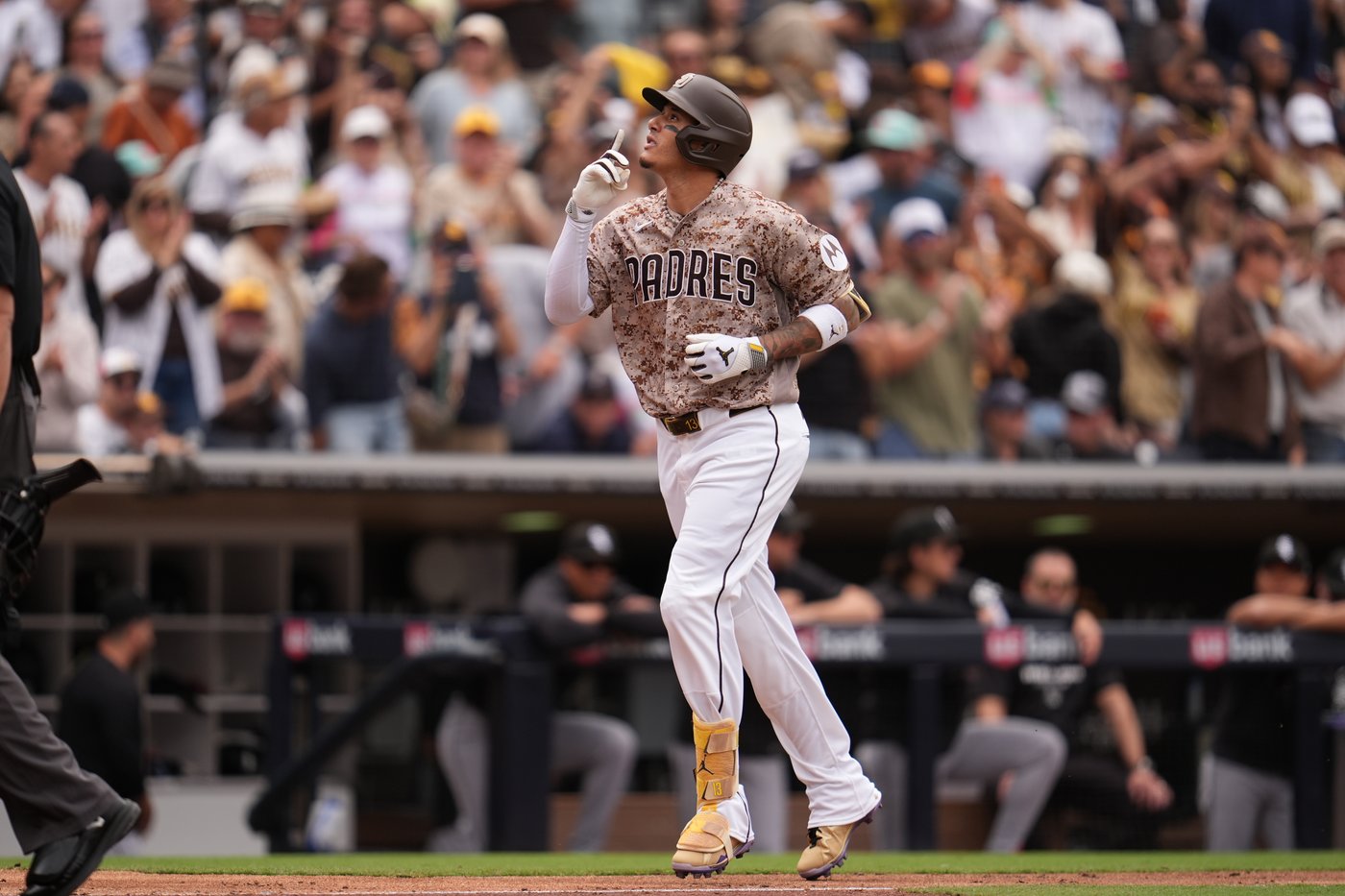Bogaerts hits go-ahead single, Andujar and Machado homer as Padres beat White Sox to end 4-game skid | iNFOnews.ca