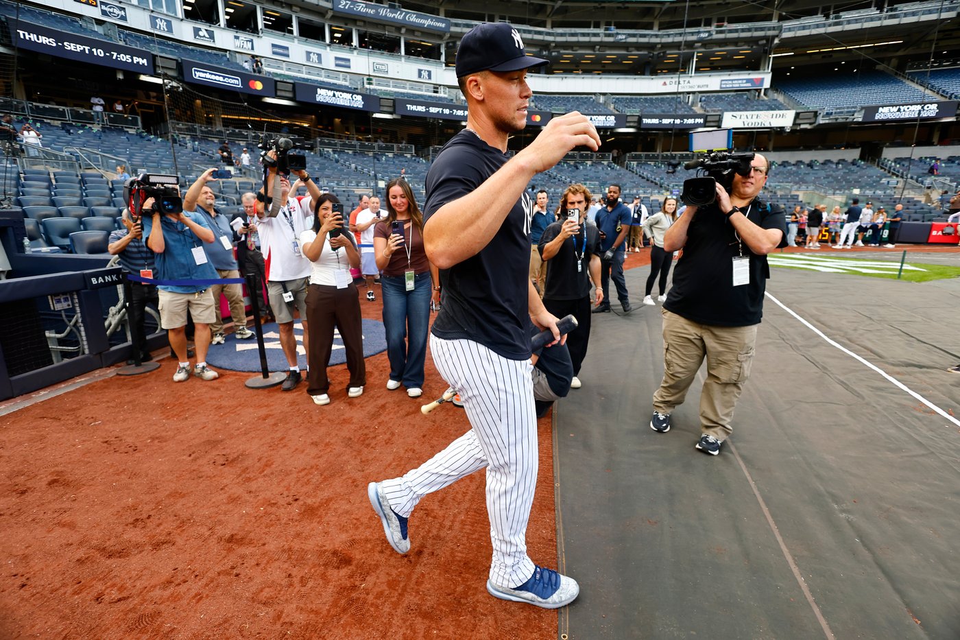 Aaron Judge goes 0 for 3 with 2 Ks in return to Yankees after 99-day absence caused by broken rib | iNFOnews.ca Aaron Judge goes 0 for 3 with 2 Ks in return to Yankees after 99-day absence caused by broken rib | iNFOnews.ca