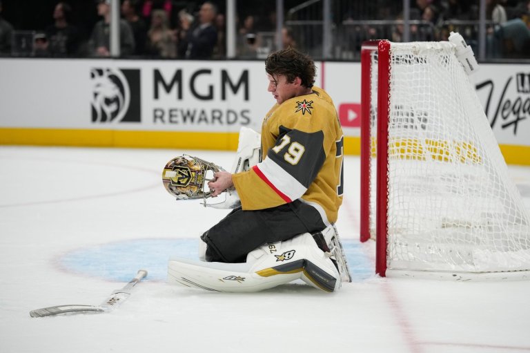 Golden Knights turn to Adin Hill after Carter Hart exits morning skate with injury | iNFOnews.ca