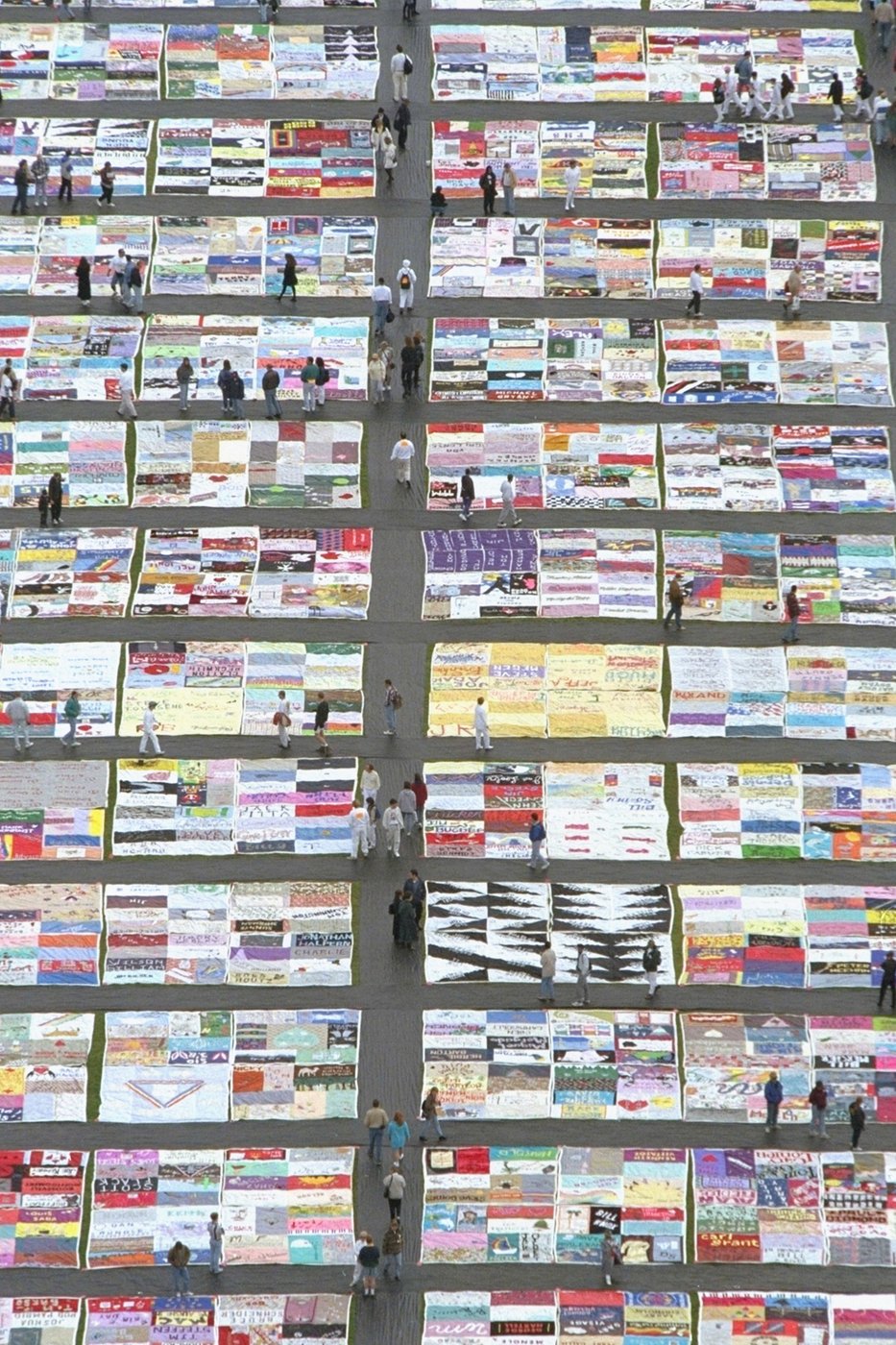 The AIDS Memorial Quilt made a fearful epidemic powerfully human | iNFOnews.ca The AIDS Memorial Quilt made a fearful epidemic powerfully human | iNFOnews.ca