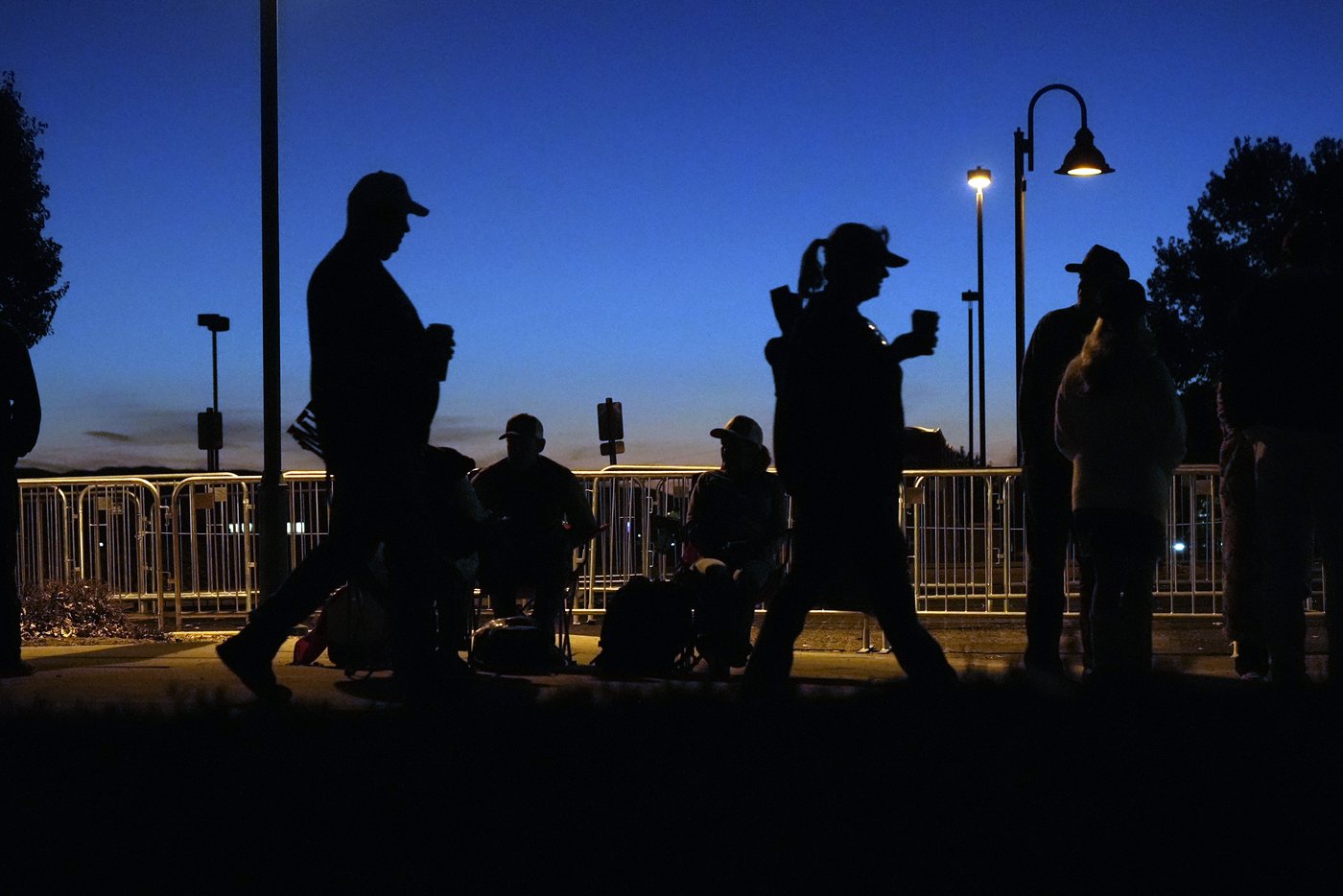 Trump calls for adding 10,000 Border Patrol agents after derailing a bipartisan border bill | iNFOnews.ca