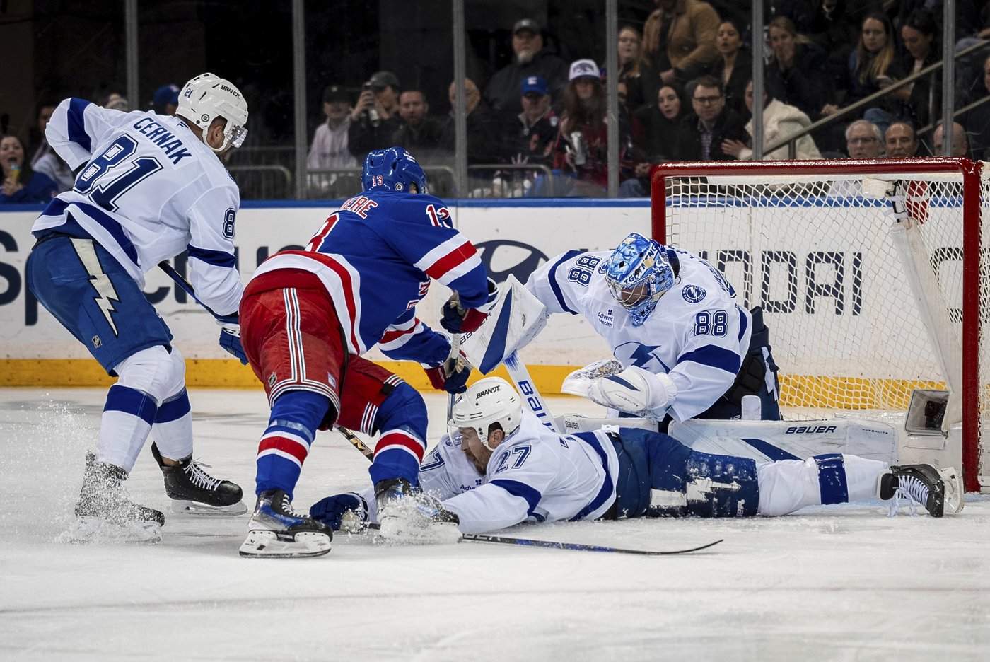 Point scores twice as Lightning defeat Rangers | iNFOnews.ca