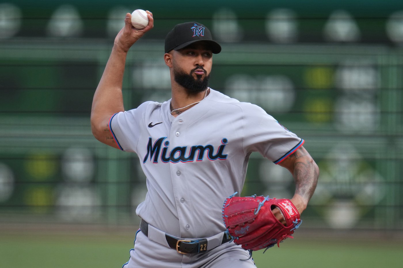 Marlins beat the Pirates 8-3 for their 6th straight victory | iNFOnews.ca