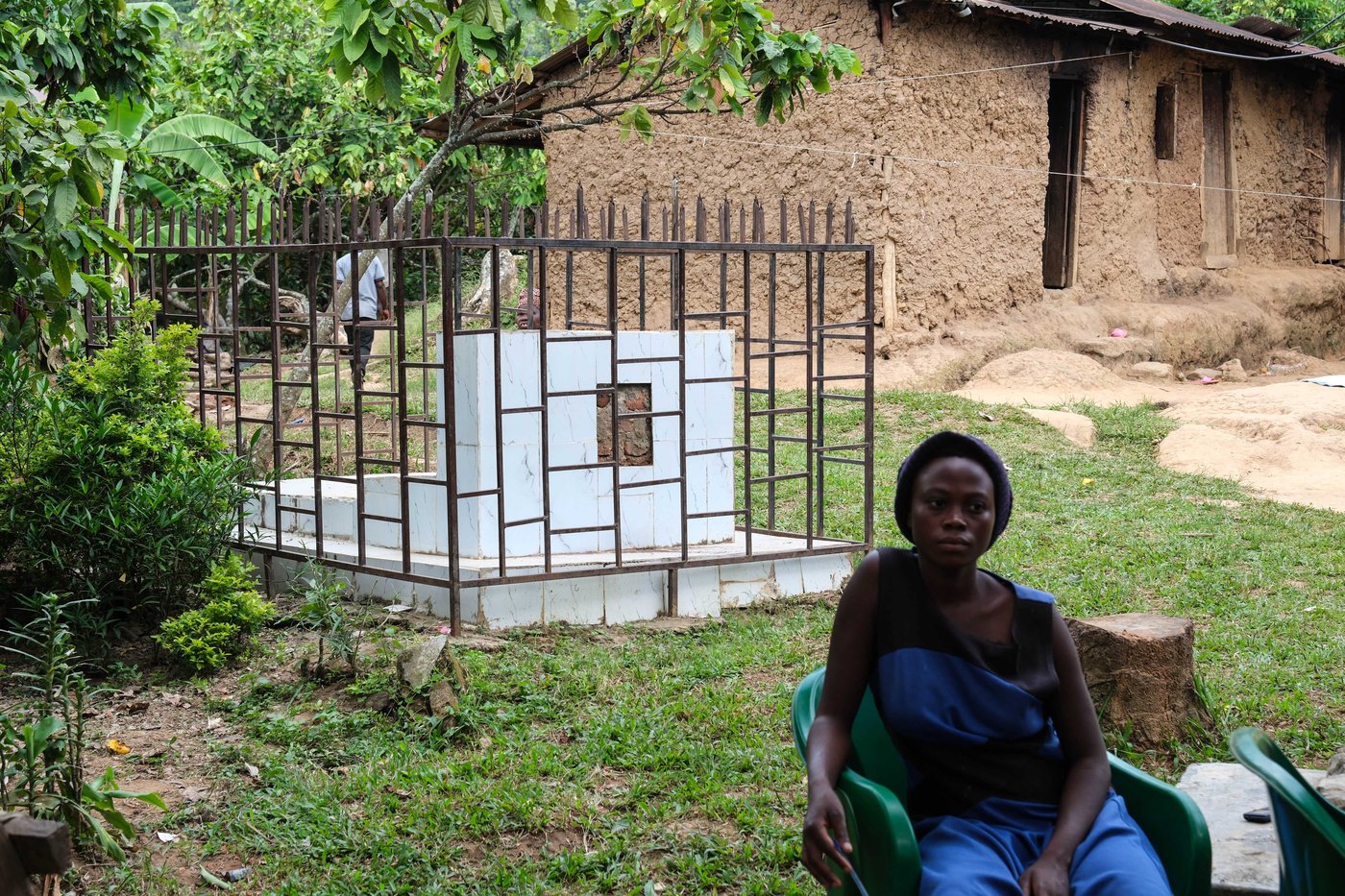 Africa's Ebola outbreaks complicated by victims who prefer traditional healers over hospitals | iNFOnews.ca