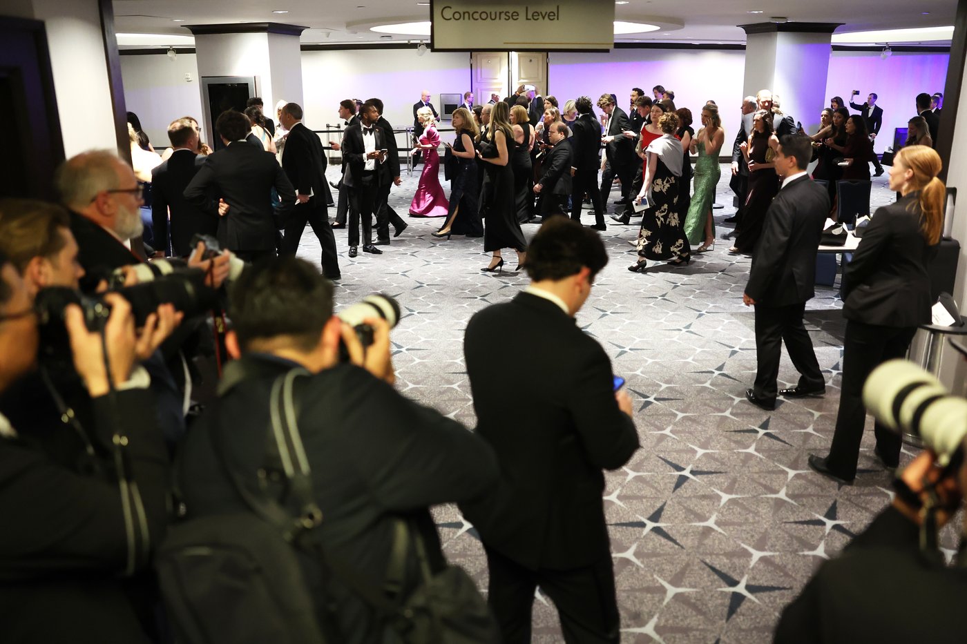 Trump safe after he is evacuated following shooting at Washington journalists' dinner, in photos | iNFOnews.ca