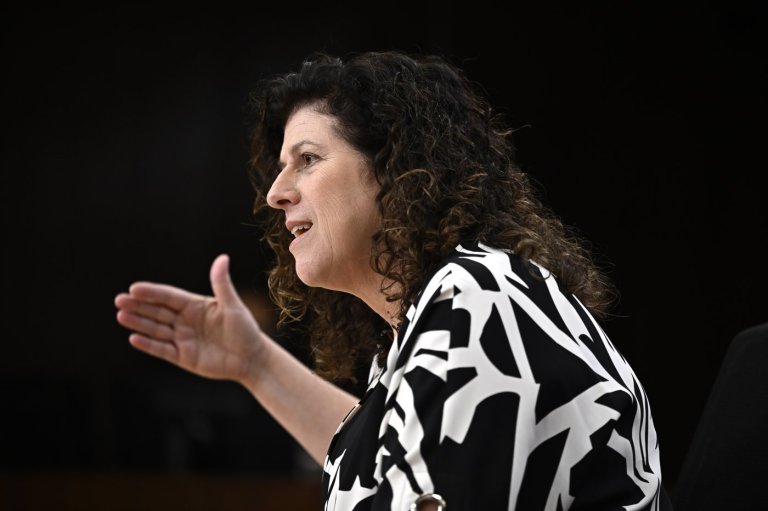 CP NewsAlert: Phoenix backlog needs to be cleared to avoid errors in new system: AG | iNFOnews.ca