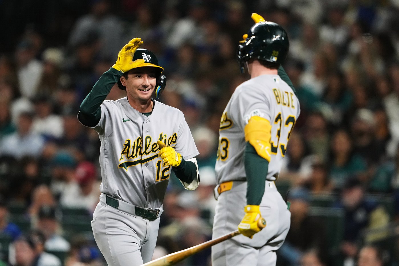 Athletics hit 4 home runs in 3rd inning of 7-6 victory over Mariners | iNFOnews.ca