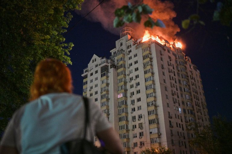 Russian attack on Ukraine shakes Kyiv for hours | iNFOnews.ca