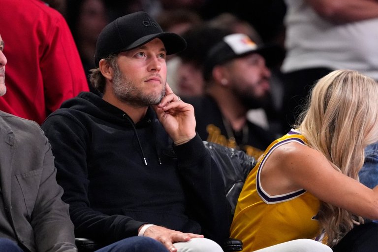 NFL MVP Matthew Stafford signs 1-year contract extension with Rams through 2027 | iNFOnews.ca