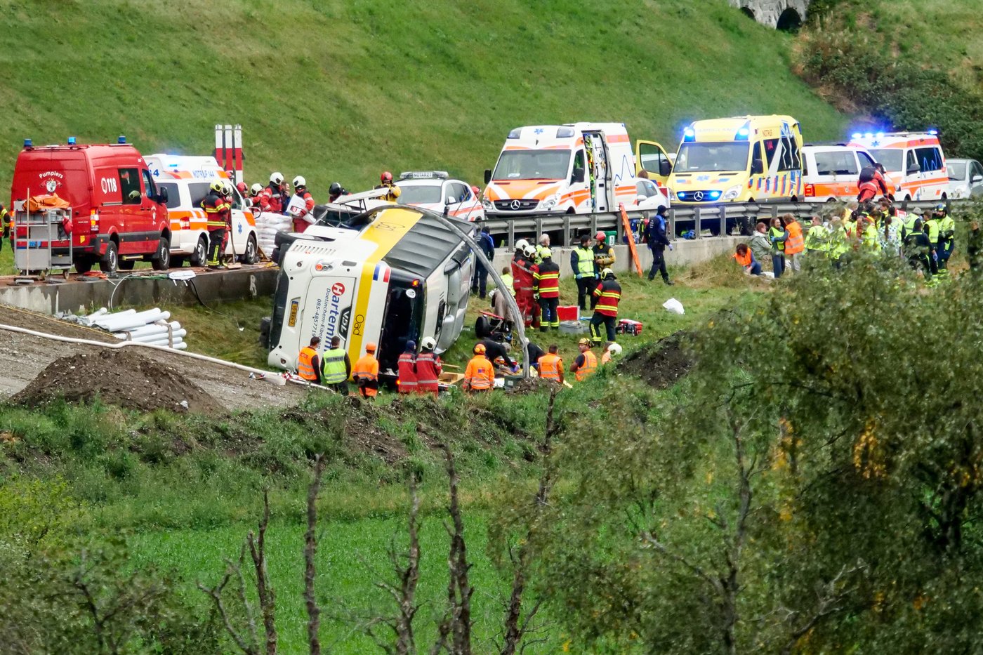 Dutch tour bus overturns in Switzerland, leaving several people dead, police say | iNwheels Dutch tour bus overturns in Switzerland, leaving several people dead, police say | iNwheels