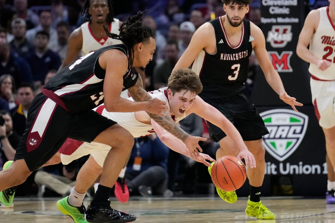 No. 20 Miami (Ohio) drops MAC opener, the first loss for D-I's last undefeated men's team | iNFOnews.ca