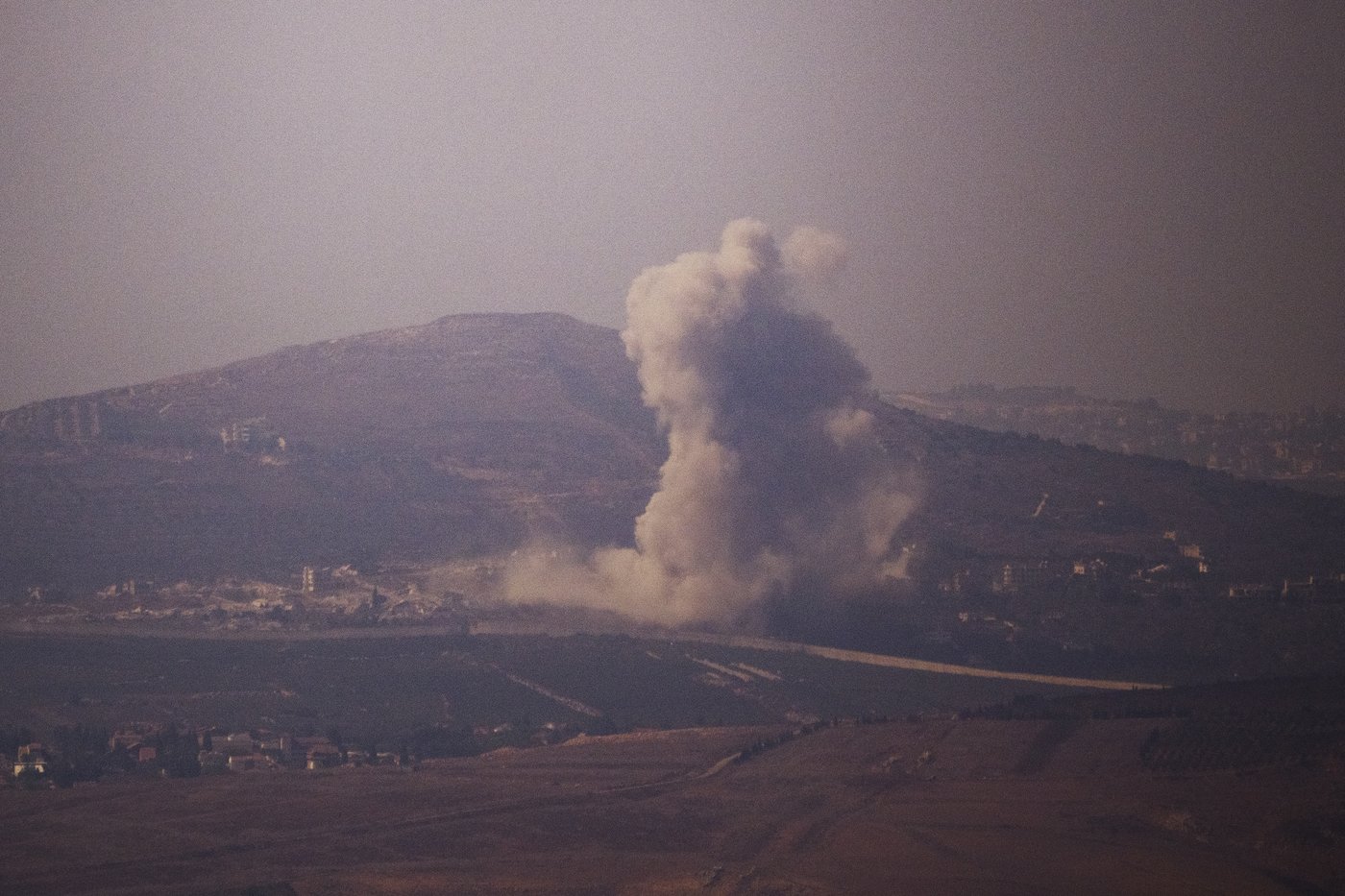 Middle East latest: Israeli jets pummel southern Lebanon and Beirut's suburbs | iNFOnews.ca Middle East latest: Israeli jets pummel southern Lebanon and Beirut's suburbs | iNFOnews.ca