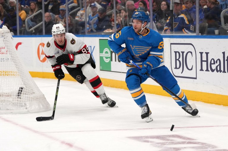 Holloway scores, Hofer makes 17 saves in the Blues' 1-0 win over the Mammoth | iNFOnews.ca