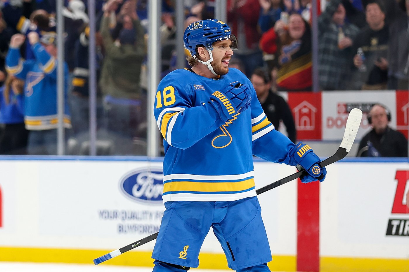 Blues rally from 2-0, beat Oilers 3-2 on Robert Thomas' OT goal with 9 seconds left | iNFOnews.ca