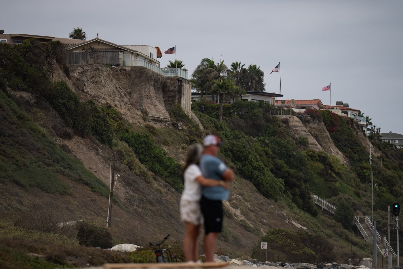 Sea level rise is reshaping a California beach town and threatening a key rail line | iNFOnews.ca Sea level rise is reshaping a California beach town and threatening a key rail line | iNFOnews.ca