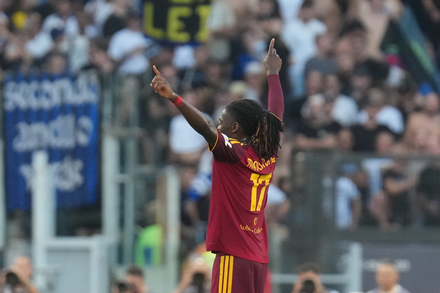 Rampant Barcelona wins again as Inter salvages a 2-2 draw at Roma and Arsenal has a first loss | iNFOnews.ca Rampant Barcelona wins again as Inter salvages a 2-2 draw at Roma and Arsenal has a first loss | iNFOnews.ca