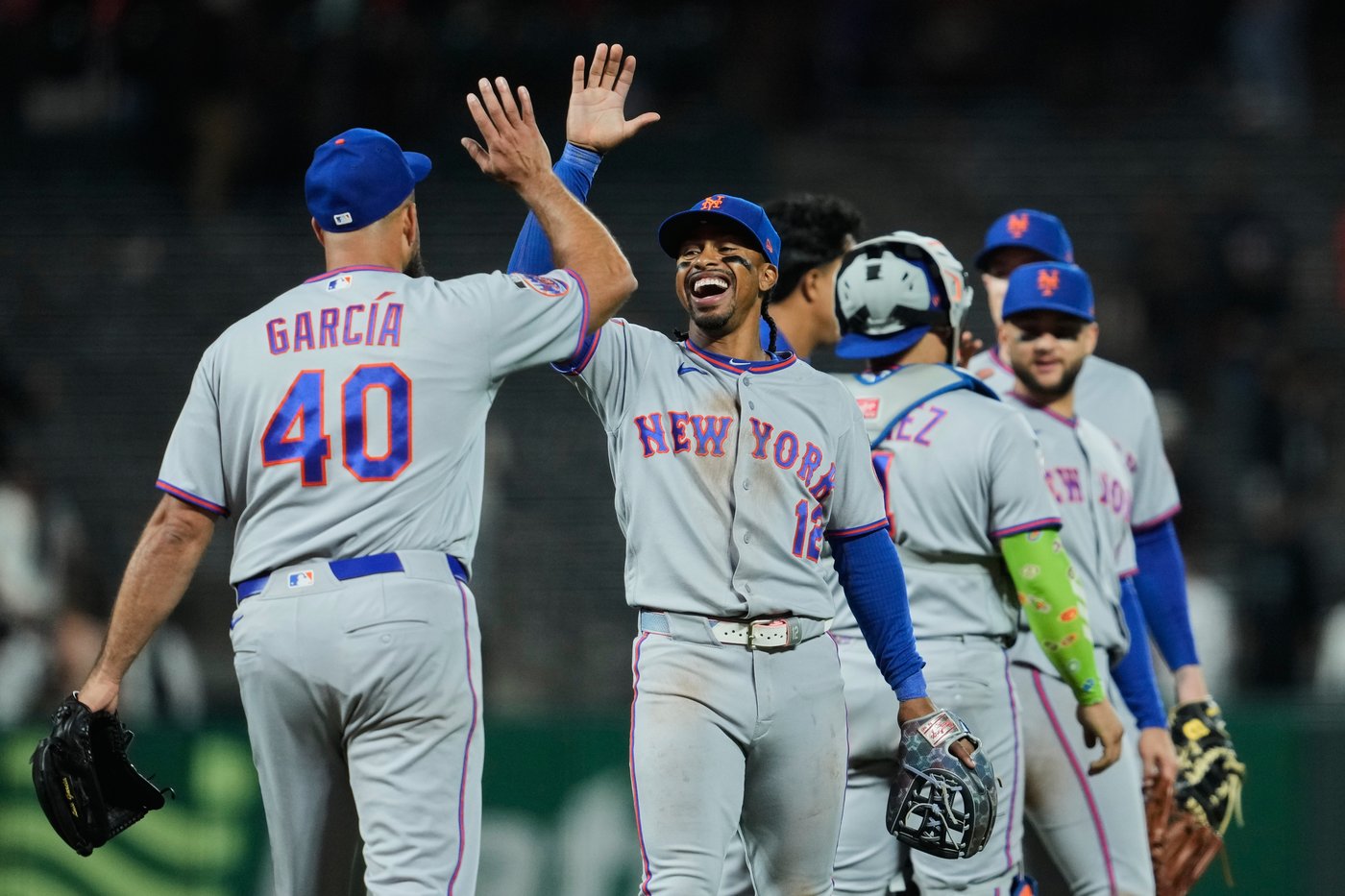 Alvarez hits 2 homers and Mets bust out at the plate to back McLean in 10-3 blowout of Giants | iNFOnews.ca Alvarez hits 2 homers and Mets bust out at the plate to back McLean in 10-3 blowout of Giants | iNFOnews.ca