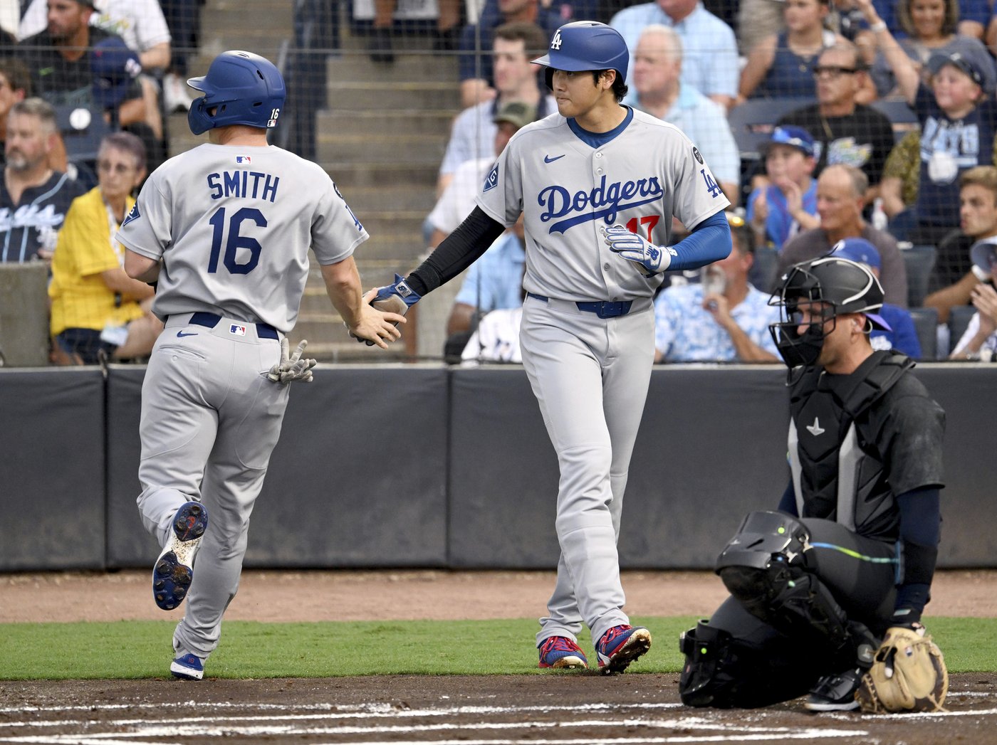 Freeman homers again and Kershaw shuts down Rays in Dodgers' 5–0 win | iNFOnews.ca