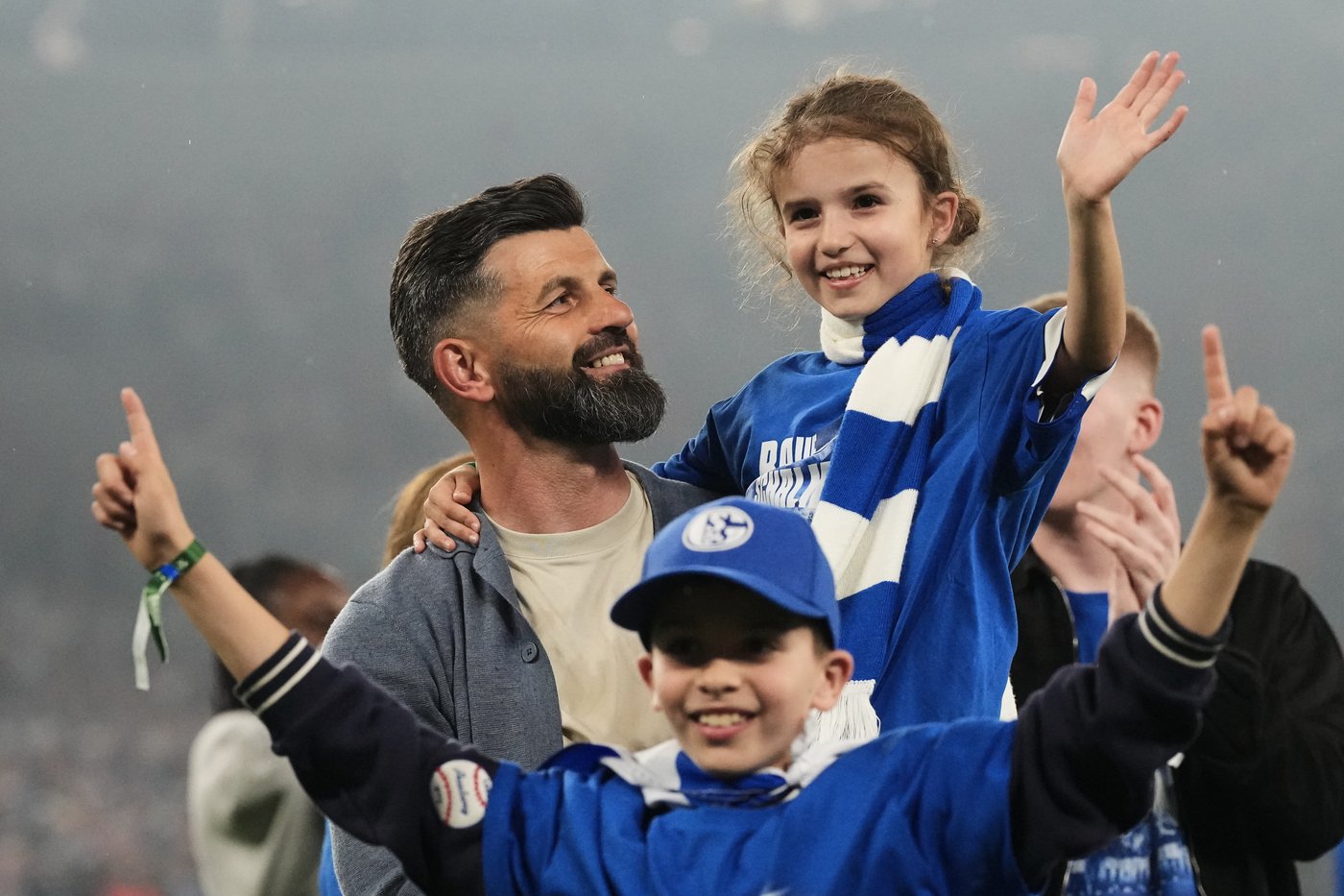 Schalke seals promotion back to the Bundesliga after 3 seasons away | iNFOnews.ca