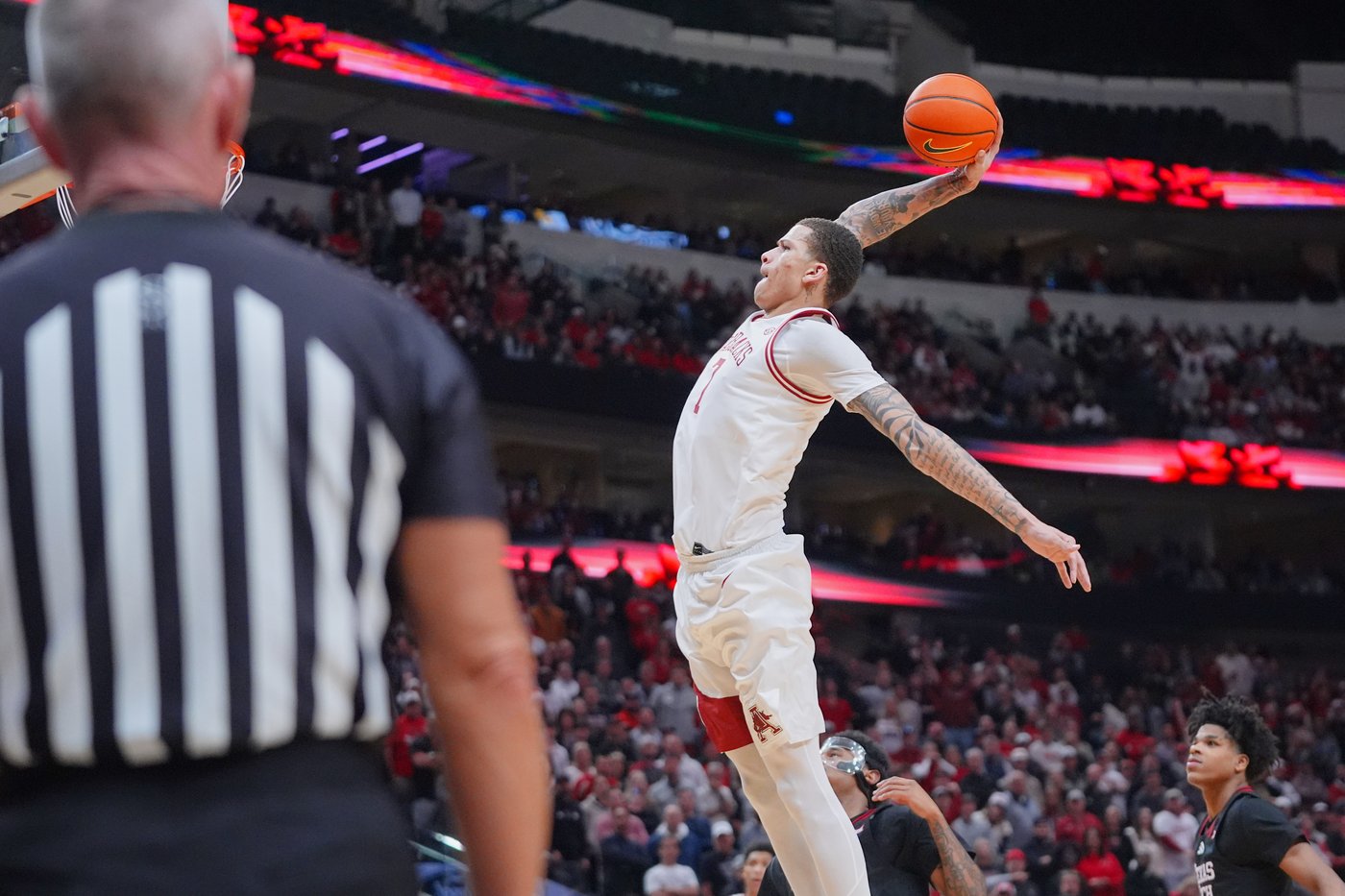 Brazile leads No. 17 Arkansas to 93-86 win over No. 16 Texas Tech in rematch of Sweet 16 game | iNFOnews.ca Brazile leads No. 17 Arkansas to 93-86 win over No. 16 Texas Tech in rematch of Sweet 16 game | iNFOnews.ca