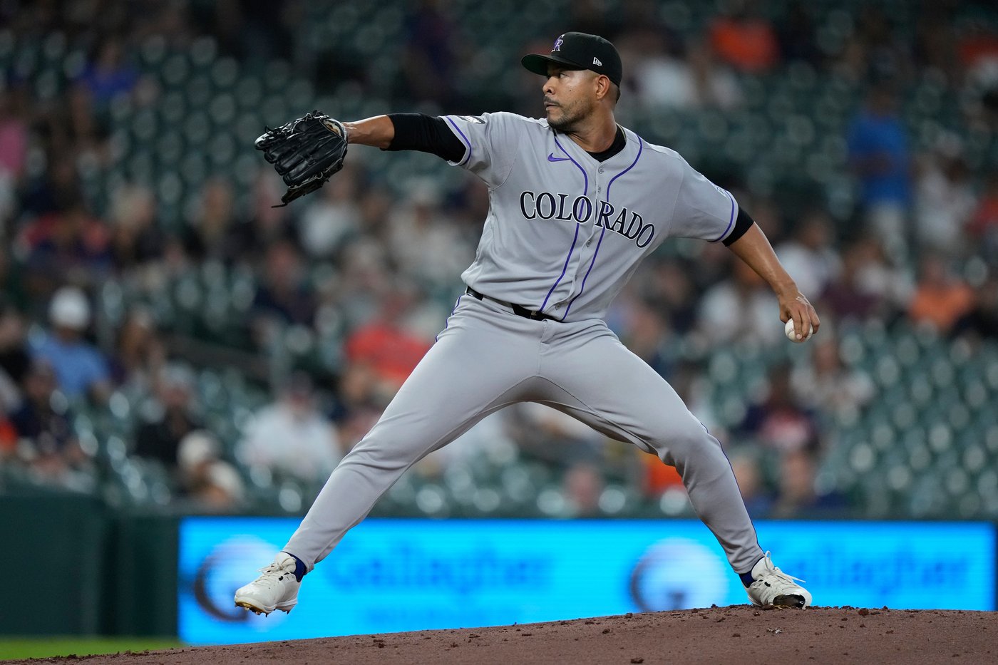 Yordan Alvarez goes deep and Spencer Arrighetti fans 10, lifting the Astros past the Rockies 3-1 | iNFOnews.ca Yordan Alvarez goes deep and Spencer Arrighetti fans 10, lifting the Astros past the Rockies 3-1 | iNFOnews.ca