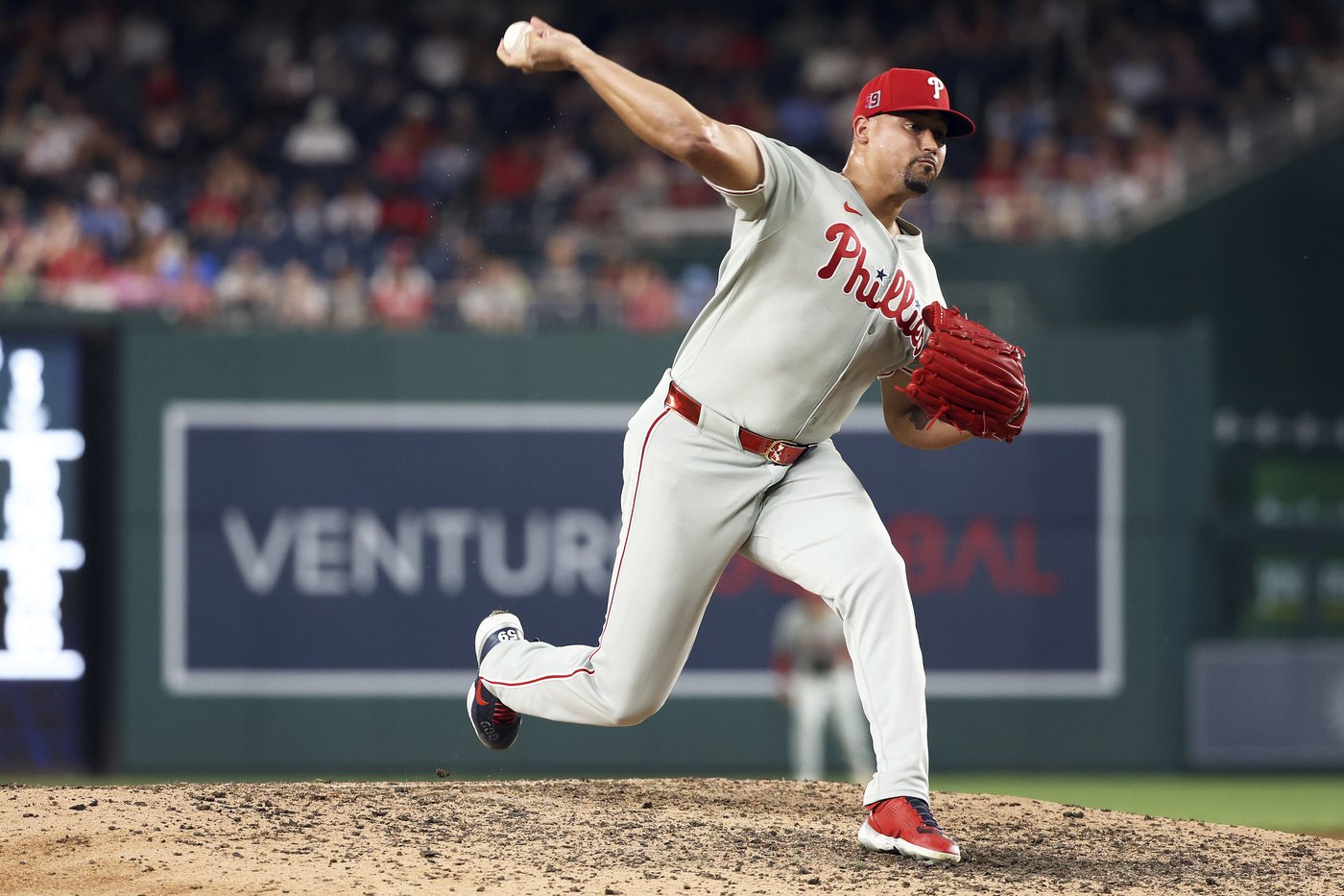 Phillies closer Jhoan Duran fine a day after taking liner off right ankle | iNFOnews.ca
